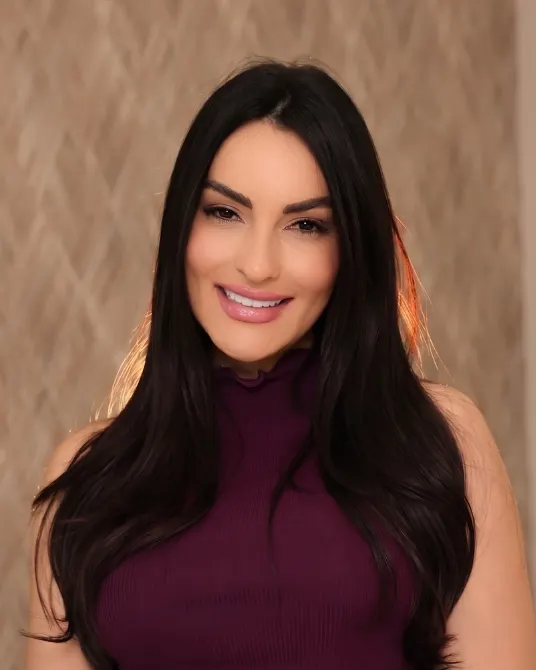 Mily Alemán — smile transformation at Art Dental Studio