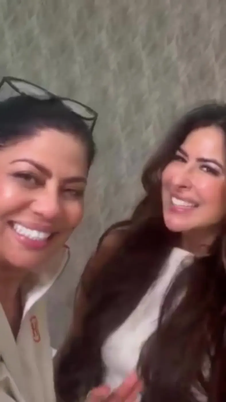 Lucy Morillo behind the scenes at Art Dental Studio